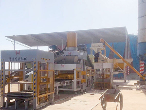 1000噸靜壓制磚機(jī)生產(chǎn)仿石路面磚